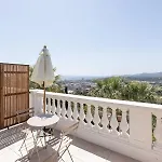 Le Mirage 4*