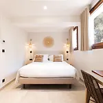 Otel Le Mirage 4*