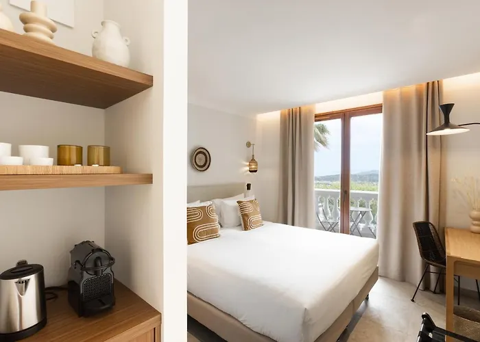 Le Mirage Отель 4*