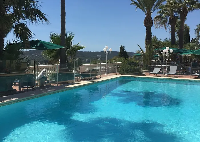 Le Mirage Отель