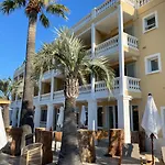 Le Mirage Hotell