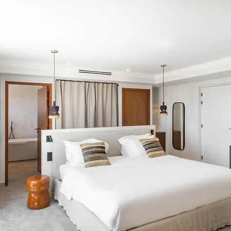 Le Mirage Hotell 4*