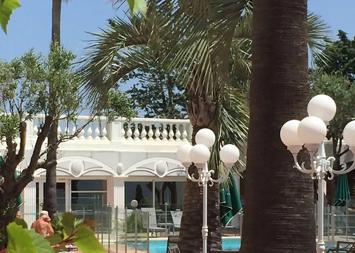 Le Mirage فندق